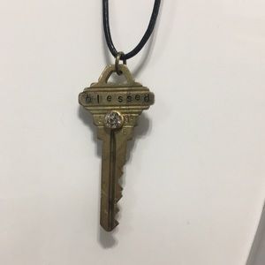 Long key necklace